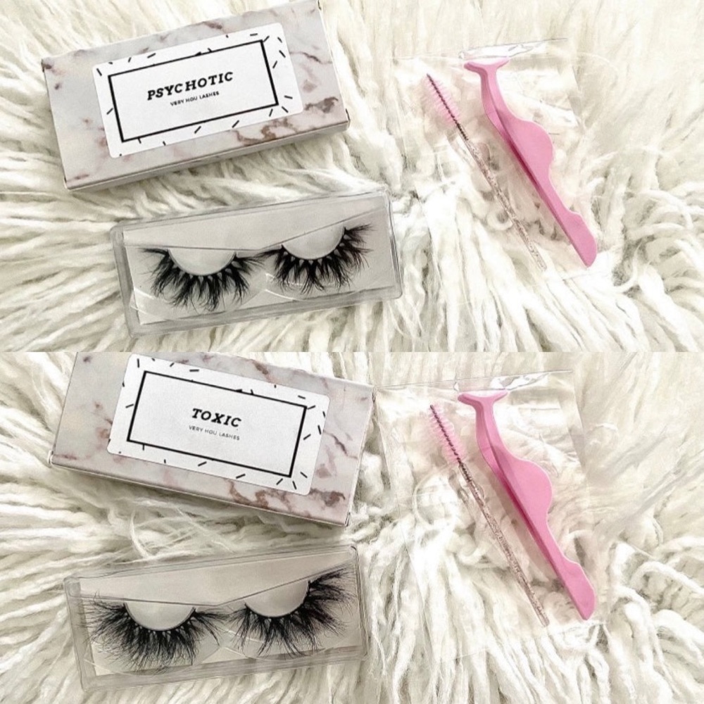 2 Pairs of False Eyelashes Bundle